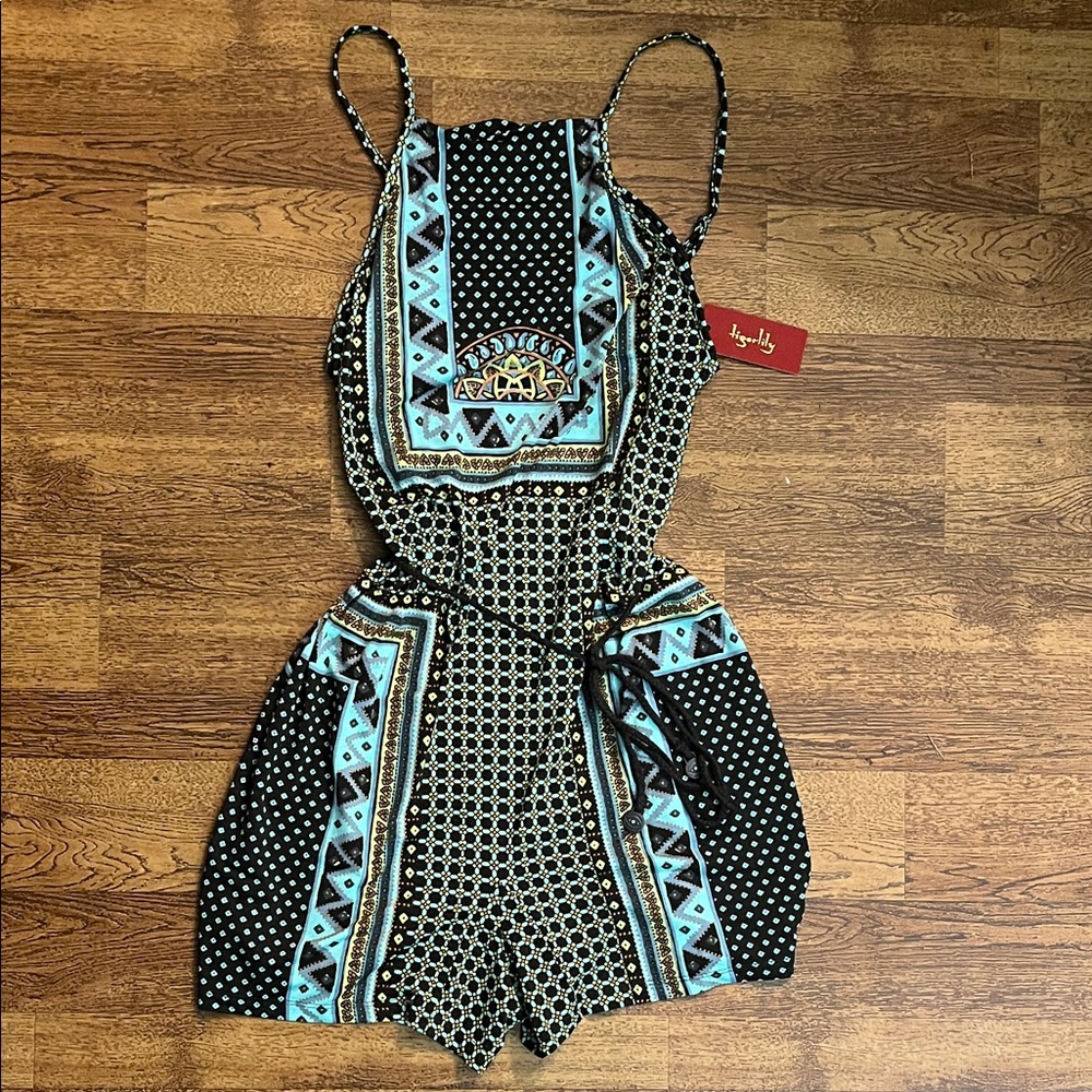 NWT Boho tigerlily tank romper size 4